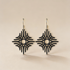 Grafische Stern-Ohrringe – Klare Linien im modernen Design