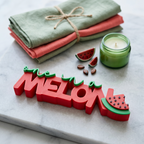 One in a Melon – Fruchtiger Deko-Schriftzug mit Humor