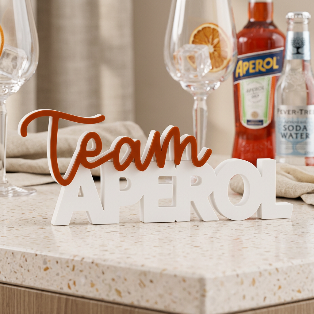Team Aperol – Stylischer Deko-Schriftzug für Aperol-Fans